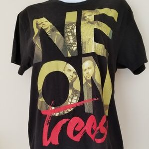 Neon Trees graphic tee. Size S